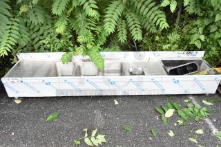 BRAND NEW SCRATCH AND DENT! Advance Tabco SLC-83C-R Three Compartment Stainless Steel Bar Sink and Ice Bin Combo - 96
