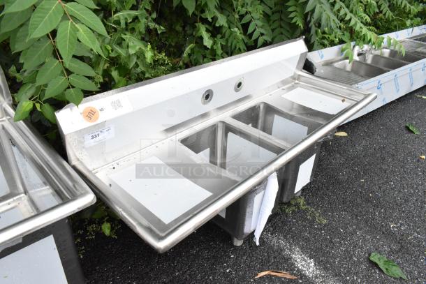 BRAND NEW SCRATCH AND DENT! Regency 600S21014216 16-Gauge Stainless Steel Two Compartment Commercial Sink with Galvanized Steel Legs and Two Drainboards - Image 2 of 9