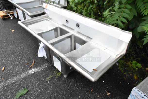 BRAND NEW SCRATCH AND DENT! Regency 600S21014216 16-Gauge Stainless Steel Two Compartment Commercial Sink with Galvanized Steel Legs and Two Drainboards - Image 3 of 9