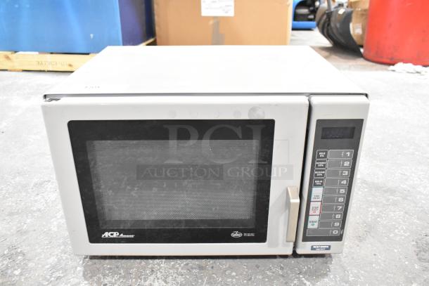 Amana RCS10MPA Metal Countertop Microwave Oven. 120 Volts 1 Phase. - Image 1 of 8