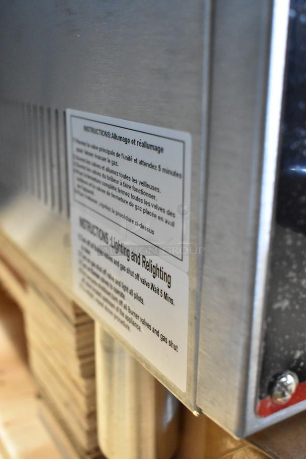 BRAND NEW SCRATCH AND DENT! 2019 Vollrath CBL2048 Stainless Steel Commercial Countertop Propane Gas Powered Charbroiler Grill. - Image 7 of 11