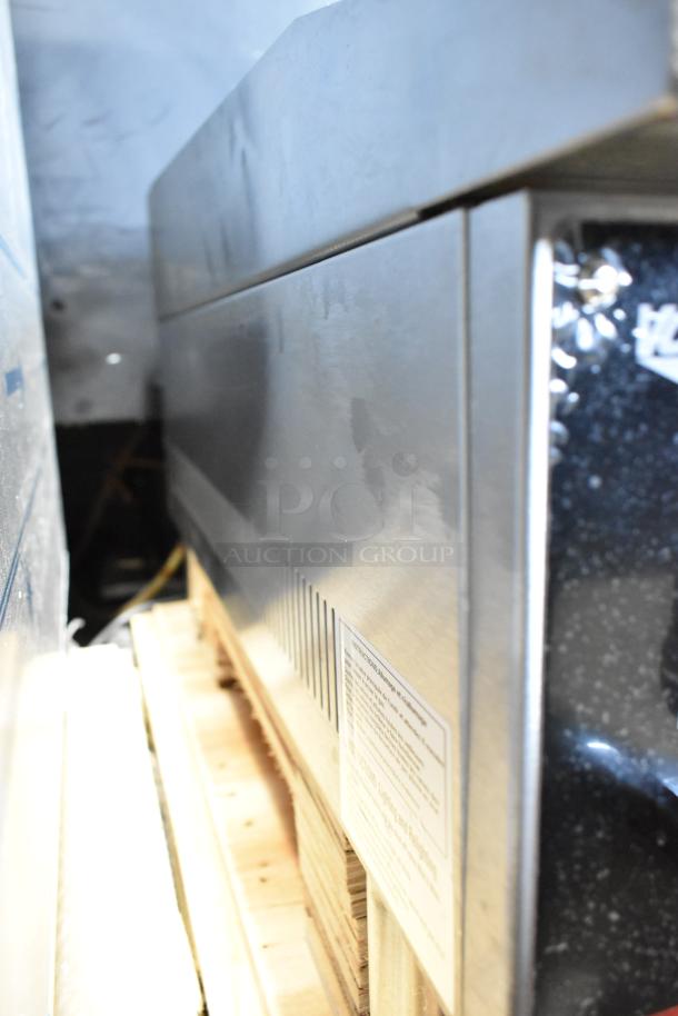 BRAND NEW SCRATCH AND DENT! 2019 Vollrath CBL2048 Stainless Steel Commercial Countertop Propane Gas Powered Charbroiler Grill. - Image 8 of 11
