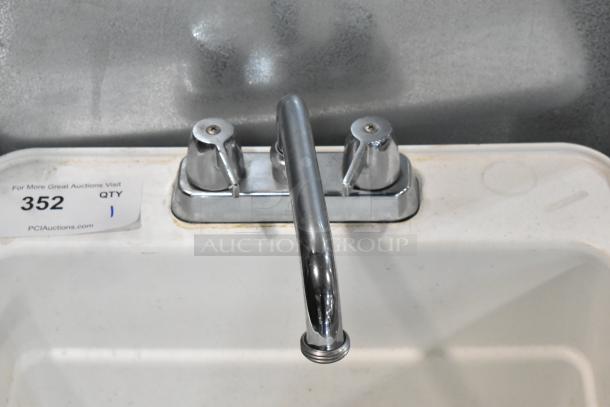 White Poly Single Bay Sink w/ Faucet and Handles. - Image 2 of 5
