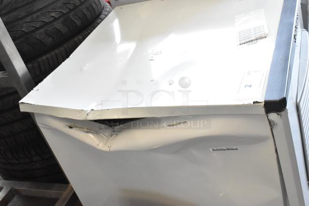 BRAND NEW SCRATCH AND DENT Scotsman NS0422A-1B Nugget Ice Machine. Minor dents on side panel, stainless steel, 420 lb. capacity, 115V.