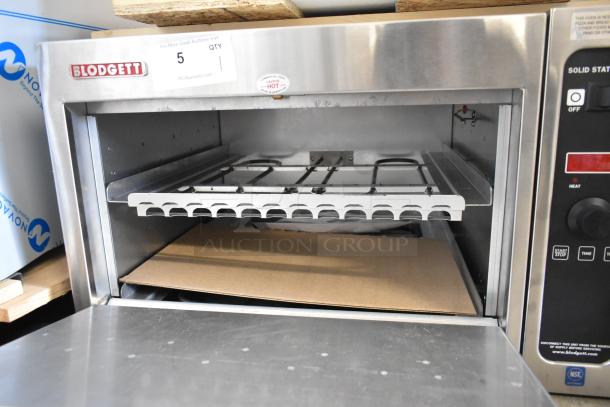 Blodgett 1415 stainless steel commercial countertop single deck oven, scratch and dent, electric, 208V, 3-phase, new.