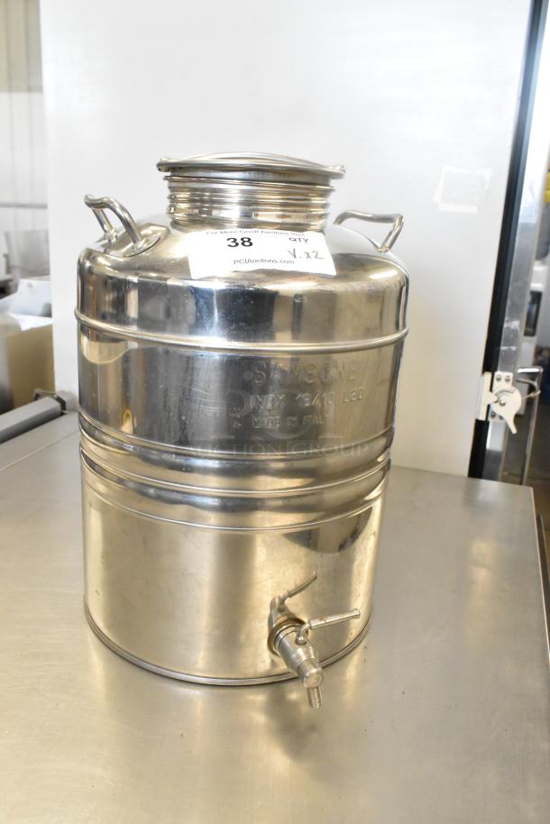 Stainless steel Sansone urn, INOX 18/10, with spout, marked "Made in Italy," in excellent condition.