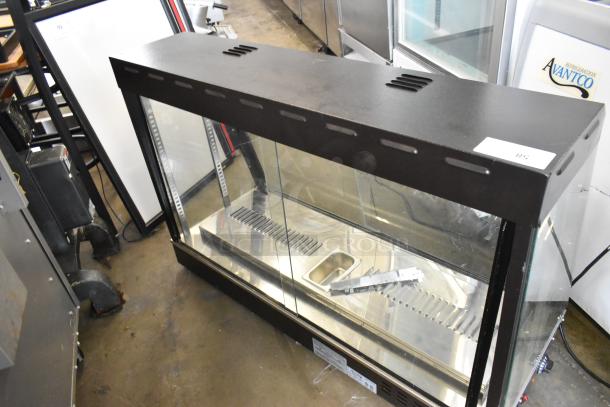 2023 Avantco 177HDC48 metal countertop heated display case merchandiser, 120V, 1 phase, excellent condition.
