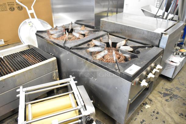 Cooking Performance Group 351CPGDSPRN 2-burner range, stainless steel, natural gas, 160,000 BTU, used condition.