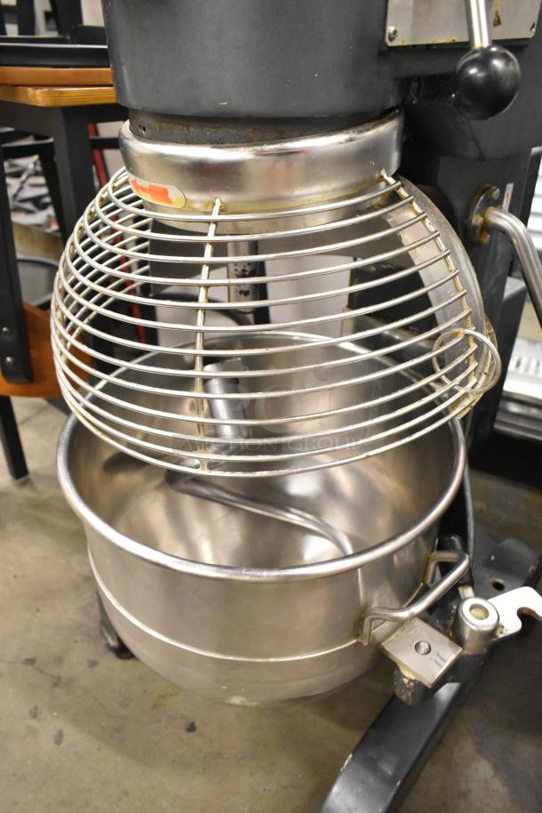 Avantco MX30 30 Quart Planetary Dough Mixer with stainless bowl, bowl guard, and dough hook. 120V, 1 phase.