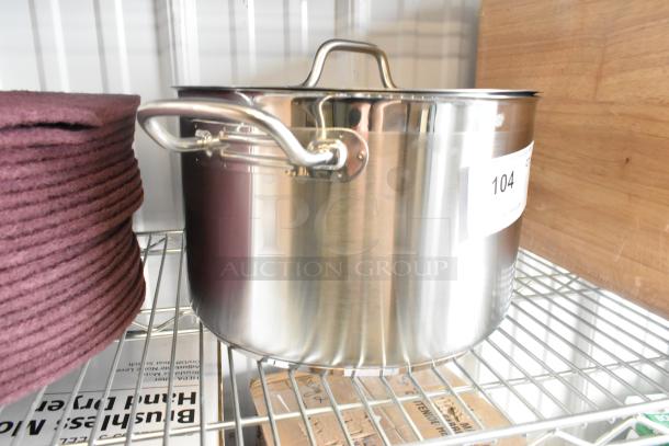 Brand new Vigor 473SSPOT12 SS1 Series 12 Qt. stock pot, stainless steel, aluminum-clad, with cover. Scratch and dent.