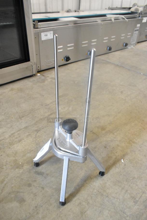 BRAND NEW Choice 4074WDG 4 Section Fruit/Vegetable Wedge Cutter, minor scratches, durable metal, non-slip feet.
