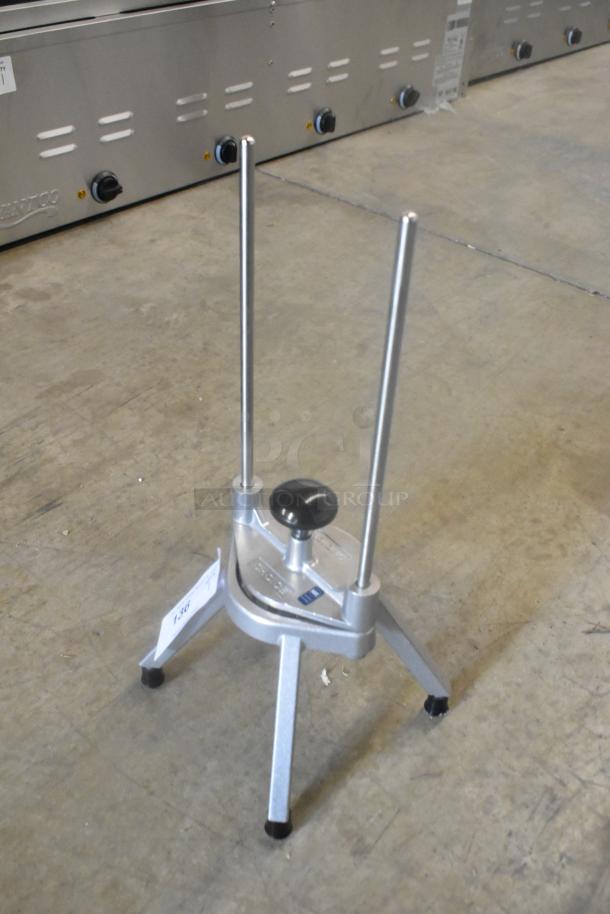 Brand new Choice 40710WDG fruit/vegetable wedge cutter, 10 sections, slight cosmetic damage, sturdy metal frame.