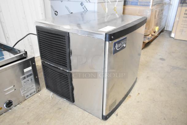 BRAND NEW Avantco 194MCF322A Ice Machine, 344 lb., 115V, seen with minor scratches. Ideal for commercial use.
