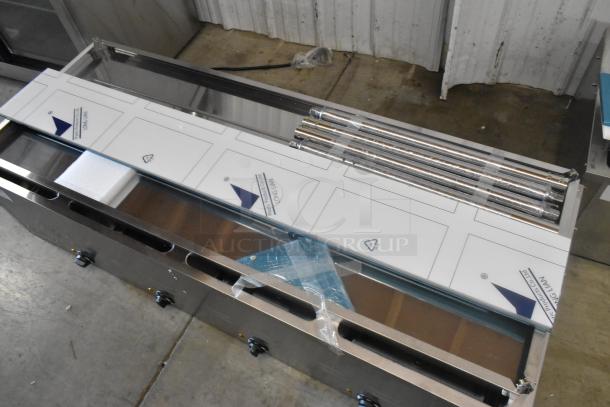 BRAND NEW Avantco 177STE4SA stainless steel four-pan steam table, scratch and dent, with undershelf, 120V, 1 phase.
