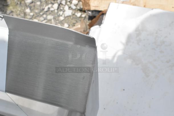 New Steelton 522CS11818N stainless steel sink, single bay, minor scratches, durable construction, ideal for kitchens.
