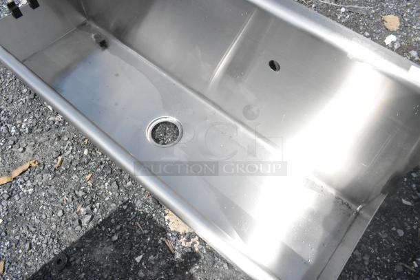 Regency 600HSMS1848 stainless steel underbar ice bin, 18"x30", sliding lid, bottle holders, 98 lb., new, scratch and dent.