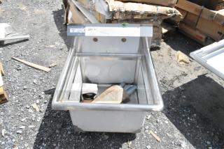 Brand new Steelton 522CS11818N 18-gauge stainless steel sink, 23.5" size, 18" x 18" x 12" bowl, scratch and dent condition.