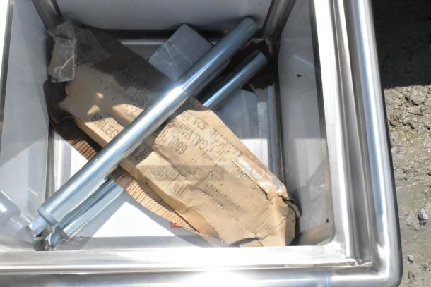 Steelton 522CS11818N stainless steel commercial single bay sink, brand new scratch and dent, includes parts and packaging.