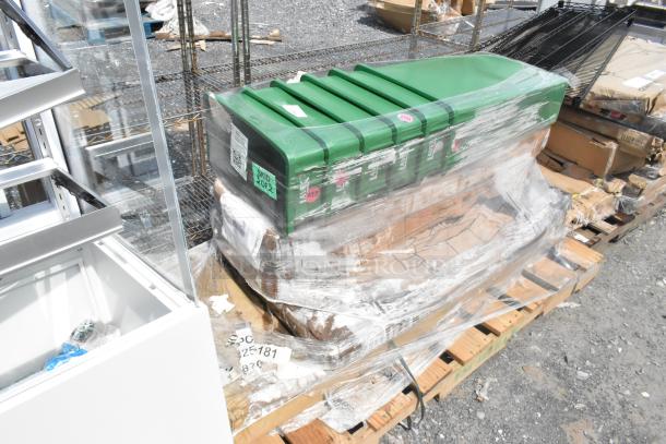 10 brand new Lavex 475WH23GNREC wastecans, 23-gallon, green, 20"x11"x29.5", in packaging, shown on pallets.