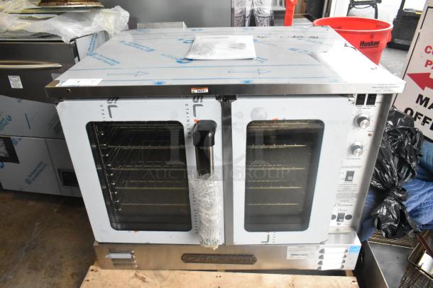 Brand new Southbend PCG50S/SD stainless steel convection oven, 5 shelves, view-through doors, 50,000 BTU, thermostatic controls.