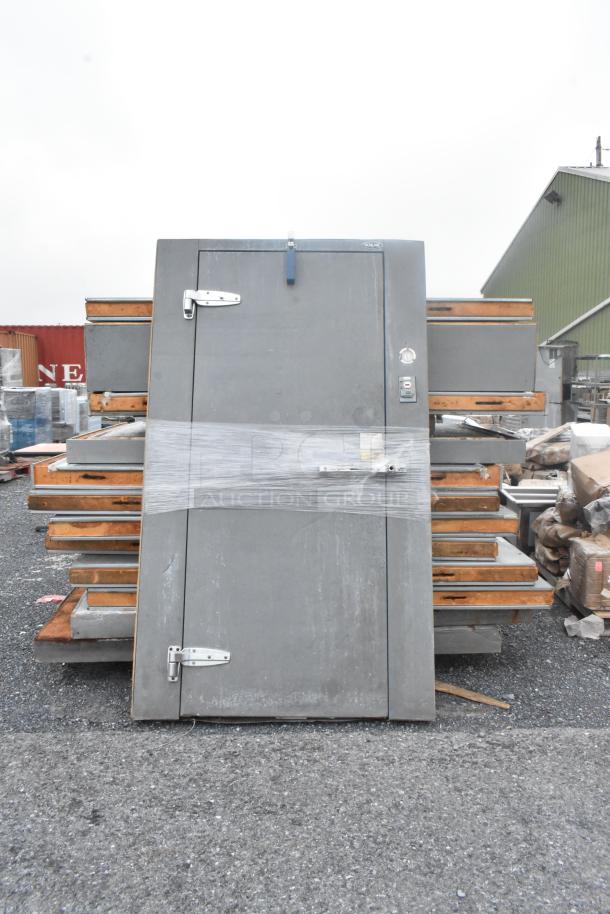 8'x8'x7' Norlake self-contained walk-in freezer with floor, Copeland compressor, Norlake CPF150DC condenser, disassembled.