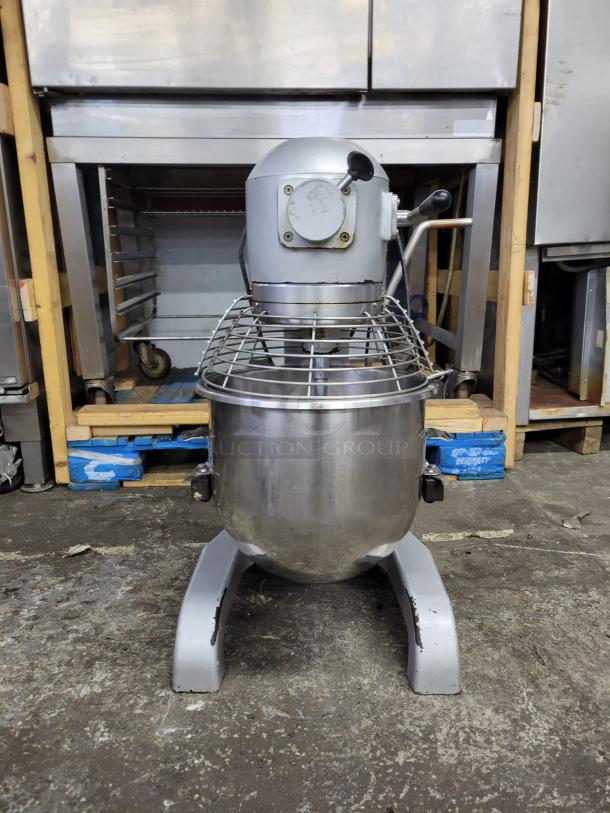 Omcan 20 qt Planetary Mixer sp200a - Bench Model, 1 1/2 hp, 110v (20441) - Image 4 of 5