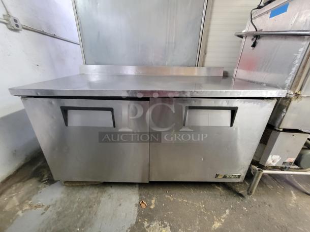 True 60" Worktop Table & Refrigerator w/ (2) Sections, 115v - Image 2 of 3