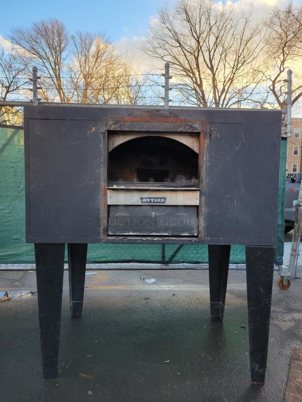 ATTIAS COMMERCIAL PIZZA OVEN - Image 1 of 4