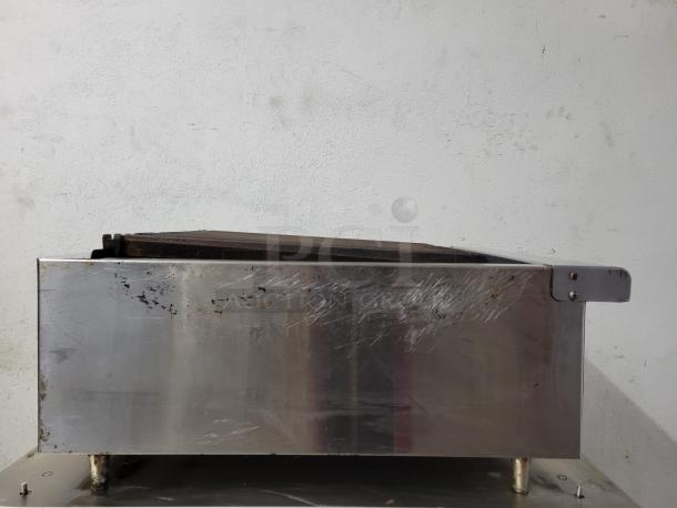 Radiance 24" Counter Top Radiant Gas Commercial Broiler 60,000 btu - Image 3 of 8