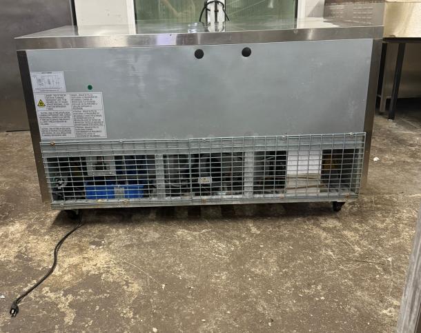 DUKERS DUC60F 2-Door Undercounter Commercial Freezer in Stainless Steel - Image 5 of 6