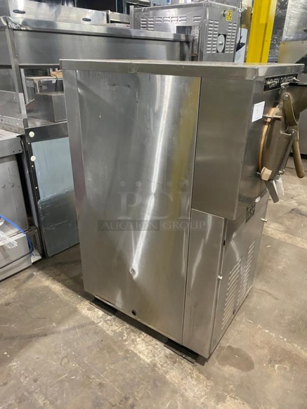 Emery Thompson Commercial Stainless Steel Electric Powered Floor Mounted Ice Cream/Frozen Yogurt Batch Freezer Machine! Model: 20NW SN: 29377! 220V 3 Phase! - Image 2 of 7