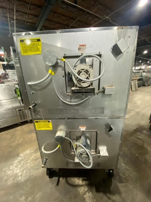 Vulcan Commercial Stainless Steel Natural Gas Powered Double Stacked Convection Oven! Energy Star Certified! With Wired Oven Racks! Model: VC4GD-10 SN: 54-1040306! On Casters! 2X Your Bid Makes One Unit! - Image 4 of 11