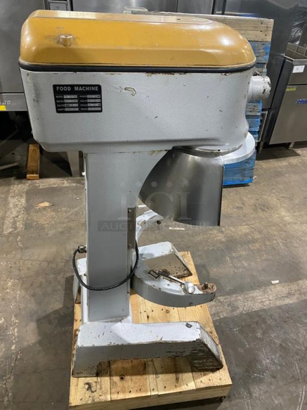 Commercial Electric Powered Floor Model Planetary Mixer! Model: MIX8140 SN: 71864! 220V 1 Phase! On Legs! - Image 4 of 9