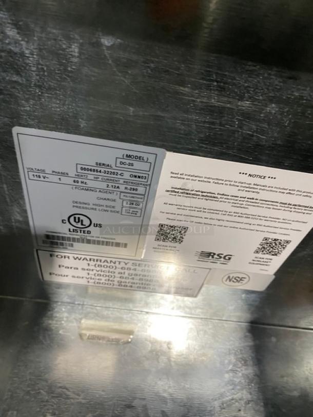 Master-Bilt Commercial White 32" Ice Cream Dipping Cabinet! With Flip-Open Lid! With Poly Coated Wire Rack! Model: DC-2S SN: 0006854-32202-C! 115V 1 Phase! - Image 6 of 7