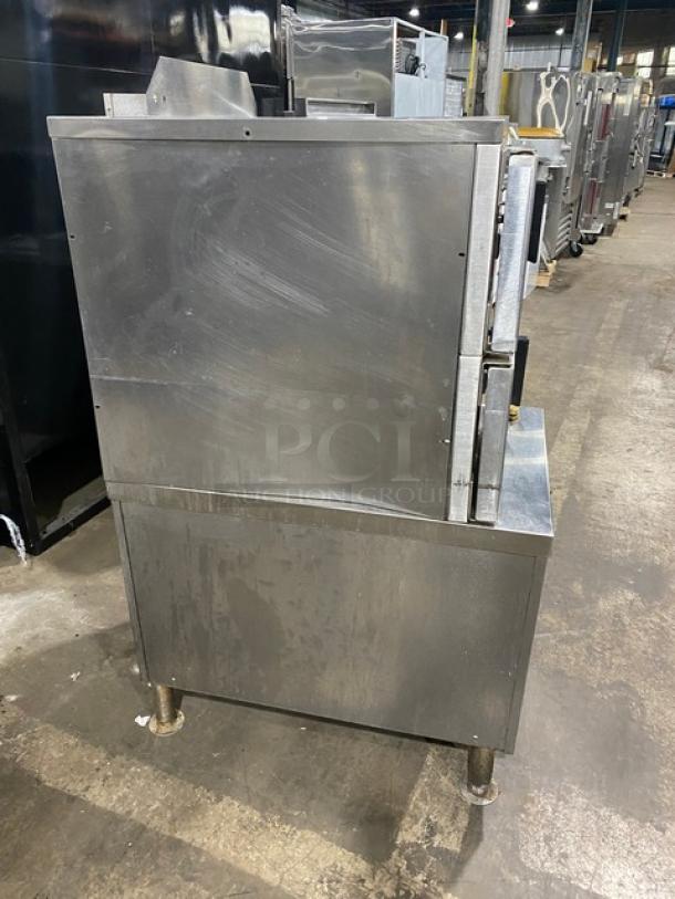 Vulcan Commercial Stainless Steel Liquid Propane Powered Dual Compartment Convection Steamer Cabinet! Model: C24GA6 SN: 46-3009346! 120V 1 Phase! On Legs! - Image 2 of 10