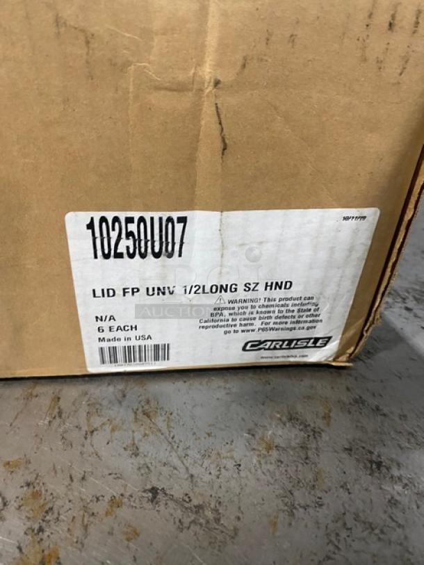 BRAND NEW! Carlisle Commercial Clear Polycarbonate 1/2-Size Long Universal Food Pan Covers! With Top Handle! 6 Per Case! Model: 10250U07! ALL ONE MONEY! - Image 2 of 7