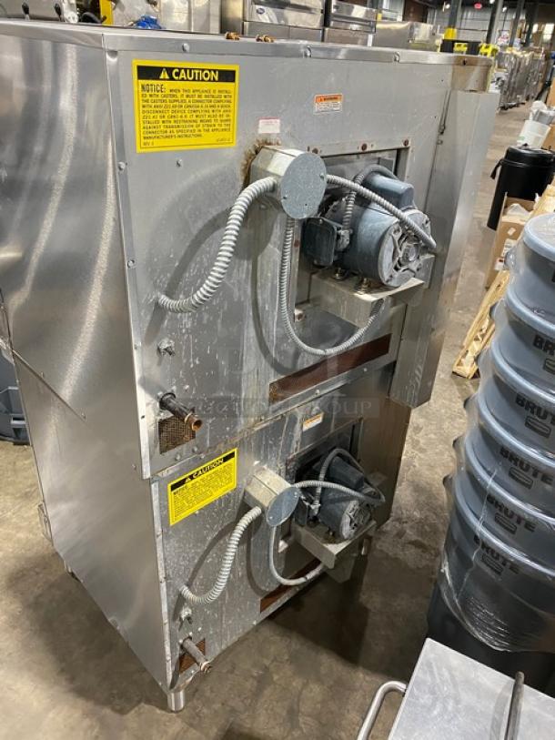 Hobart Commercial Stainless Steel Natural Gas Powered Double Stacked Convection Oven! With Thermostatic Controls! With Wired Oven Racks! Model: HGC5-16 SN: 481397392CAA+/481397393CAA+! On Legs! 2X Your Bid Makes One Unit! - Image 4 of 12