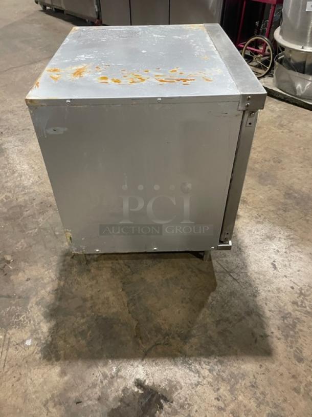 Hobart Commercial Stainless Steel Electric Powered Half-Size Countertop Convection Oven! With Thermostatic Controls! With View-Through Style Door! With Wired Oven Racks! Model: CN85 SN: MCF5551! 208V 1-3 Phase! - Image 3 of 8