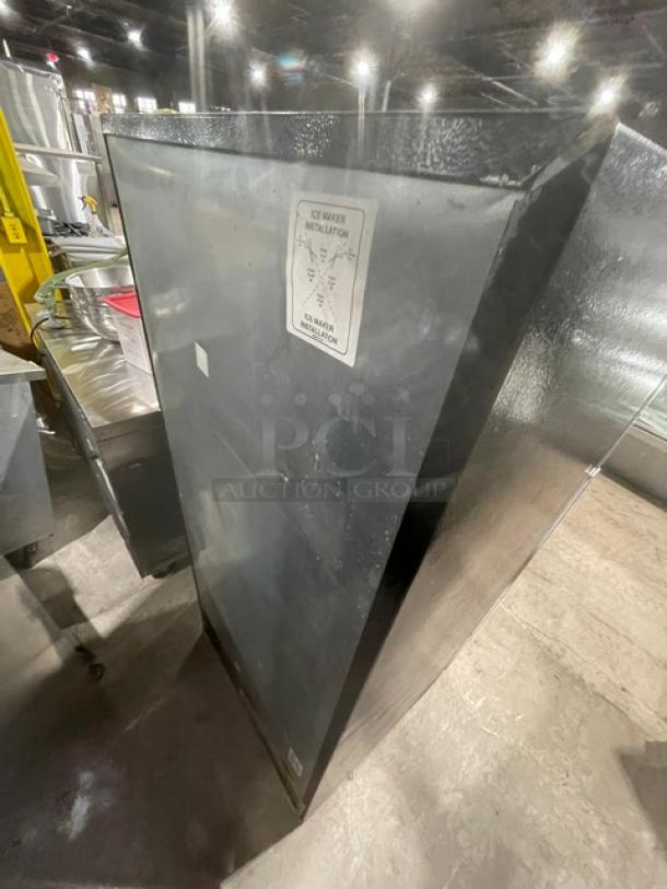 Frigidaire Commercial Stainless Steel Dual Section Reach-In Refrigerator/Freezer Combo! With Clear Drawers & Adjustable Shelves! Model: FFTR1821QS3 SN: BA60512204! 115V 1 Phase! - Image 4 of 10