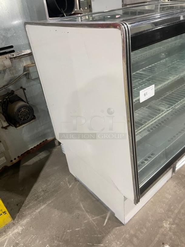 Marc Commercial Straight Glass Refrigerated Multi-Tier Meat Deli Merchandiser Display Showcase! With Poly Coated Wire Racks! - Image 2 of 6
