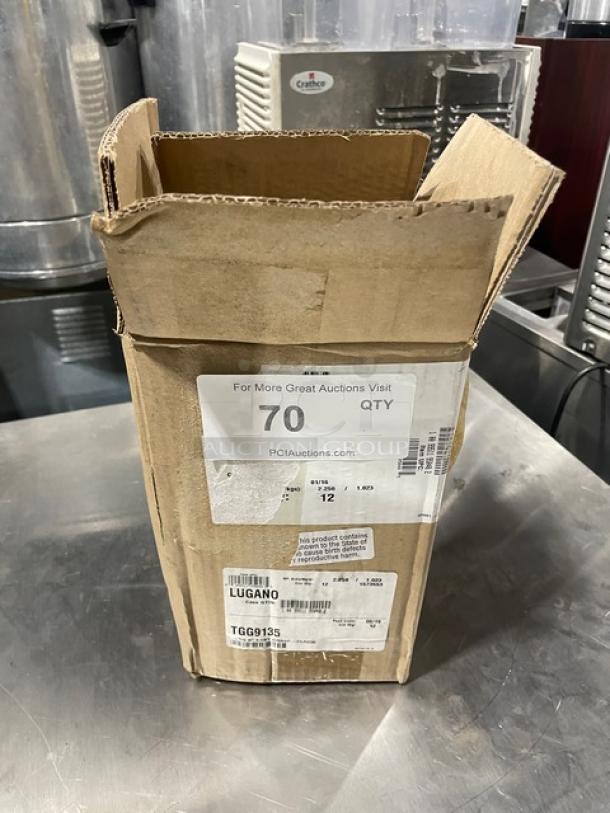 BRAND NEW! Cambro Lugano Series Commercial Clear 9" Easy-Grasp Serving/Utility Tongs! Model: TGG9135! ALL ONE MONEY! - Image 1 of 6