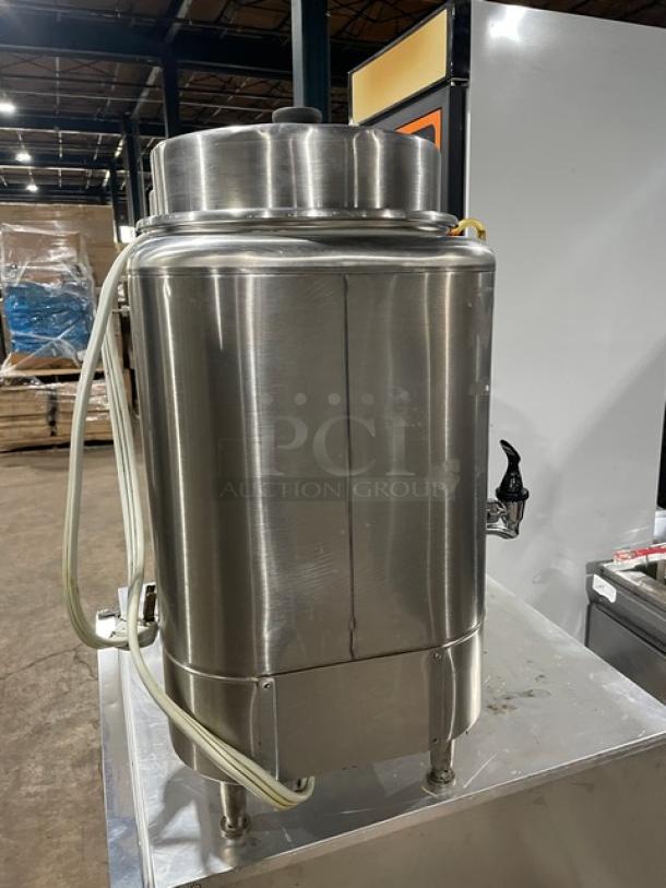 Curtis Commercial Stainless Steel Electric Powered Countertop Twin Automatic 3 Gal. Coffee Urn! With Hot Water Dispenser! Model: RU-300! On Legs! - Image 2 of 8