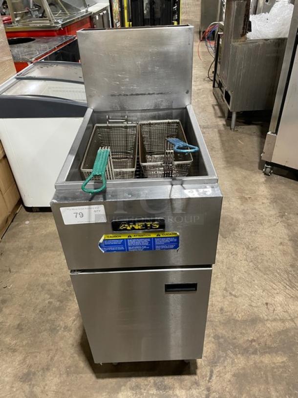 Anets Commercial Stainless Steel Natural Gas Powered 40 Lb. Deep Fat Fryer! With Back Splash! With Frying Baskets! Model: SLG40 SN: G16CA014096! On Legs! - Image 1 of 8