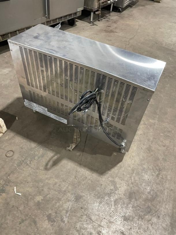 Carter Hoffmann Crisp N' Hold Series Commercial Stainless Steel Electric Powered Countertop Fry Warming Dump Station! Model: CNH28! 208V 1 Phase! On Legs! - Image 3 of 7