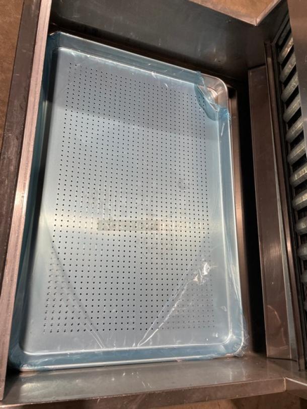 Carter Hoffmann Crisp N' Hold Series Commercial Stainless Steel Electric Powered Countertop Fry Warming Dump Station! Model: CNH28! 208V 1 Phase! On Legs! - Image 5 of 7
