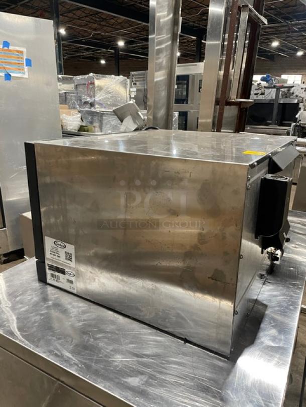 Cadco Lisa Series Commercial Stainless Steel Electric Powered Countertop 3-Pan Medium-Duty Convection Oven! Model: OV-013 SN: 2023G0073555! 120V! - Image 4 of 8