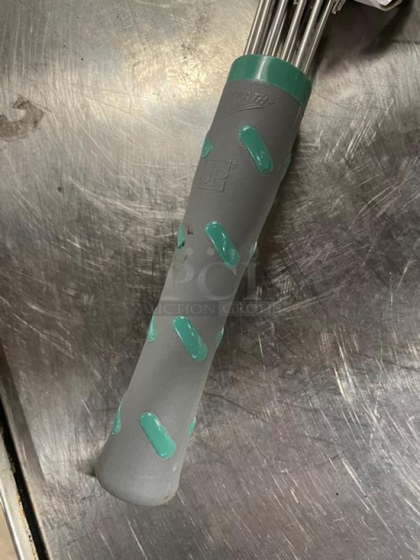 Vollrath 22" French whip, stainless steel, nylon grip handle, model 47096. New condition, ideal for commercial use.