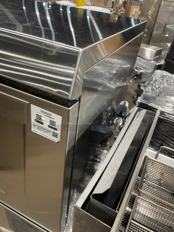 Hobart Lxn Series Commercial Stainless Steel Electric Powered Undercounter High Temperature Dishwasher! Energy Star Certified! Model: LXNH SN: 231265563! 120/208-240V 1 Phase! - Image 2 of 9