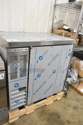 BRAND NEW SCRATCH AND DENT! Beverage Air BB36HC-1-S-27-ALT 36" Stainless Steel Counter Height Solid Door Back Bar Refrigerator. 115 Volts, 1 Phase.