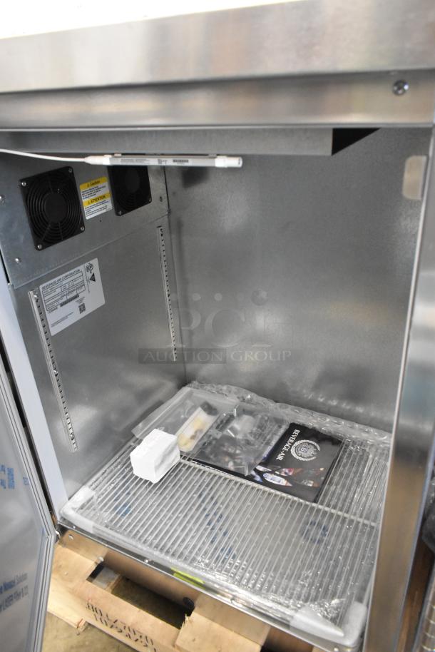 BRAND NEW SCRATCH AND DENT! Beverage Air BB36HC-1-S-27-ALT 36" Stainless Steel Counter Height Solid Door Back Bar Refrigerator. 115 Volts, 1 Phase. - Image 4 of 6